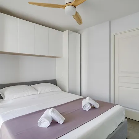 Appartement Le Galet, De Standing, Hyper Centre, Parking Privé, à 100 M De La Antibes
