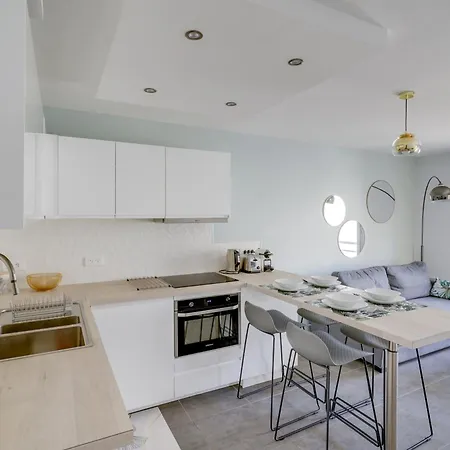 Le Galet, De Standing, Hyper Centre, Parking Privé, à 100 M De La Appartement Antibes